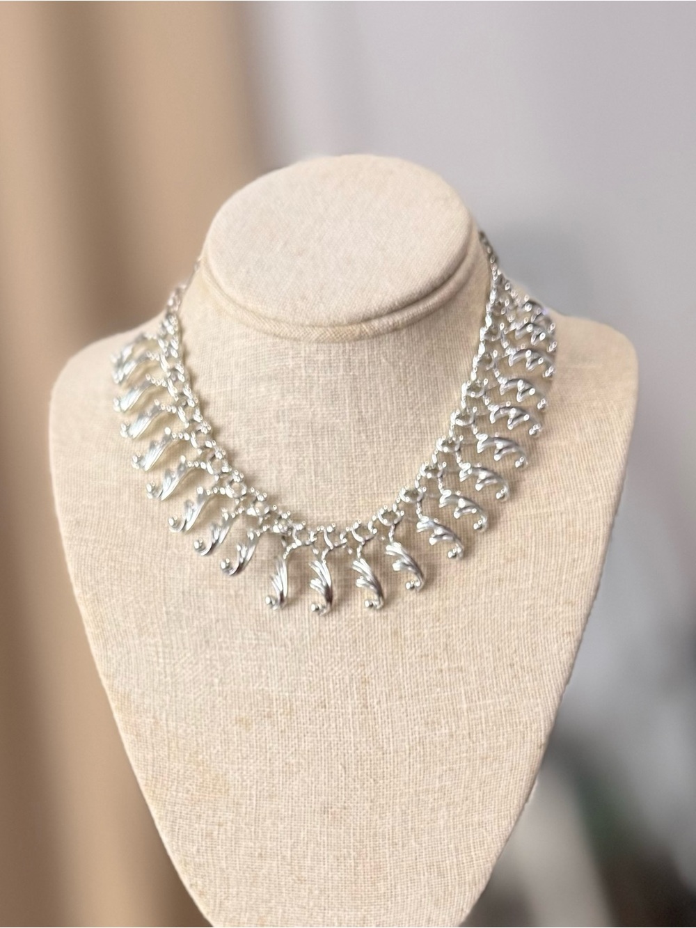 ✔Sarah Coventry Fancy Free Silver Statement Dangle Necklace